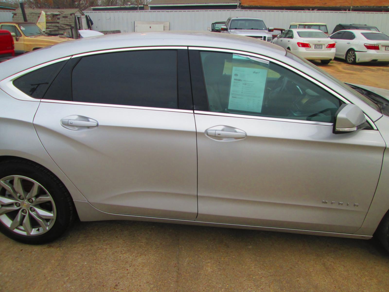 2019 SILVER /GRAY Chevrolet Impala LT (1G11Z5SA5KU) with an 2.5L L4 DOHC 16V engine, 6A transmission, located at 1815 NE 28th St., Fort Worth, TX, 76106, (817) 625-6251, 32.795582, -97.333069 - Photo #3